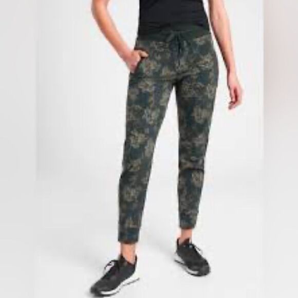 Athleta Trekkie North Printed Jogger - Picture 1 of 7